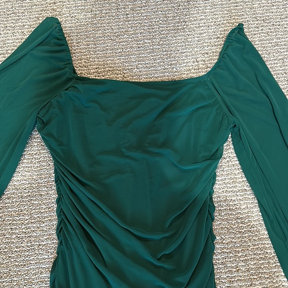Emerald green cocktail dress - Picture 3 of 7